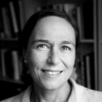 Amelia Glaser