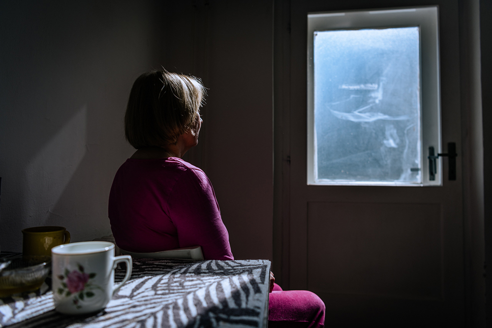 Alla (64), from the series EXODUS.REPORT, © Jana Rajcová 2022