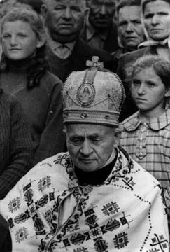 Catholic church clergy