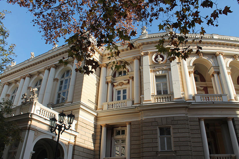 Odesa Opera Theatre Nov 2013 - Photo by Alina Bykova